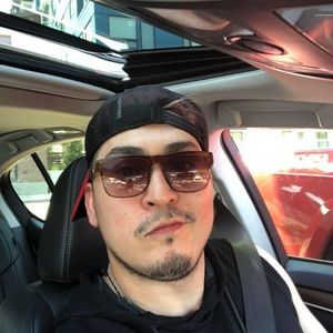 Meet your Posher, Luis